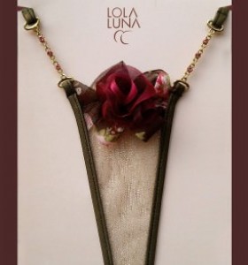 Трусики «Lola Luna» Carolina горчичные, с розовым цветком на цепочках со стразами